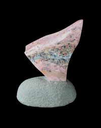 rhodonite - 12x10x7cm